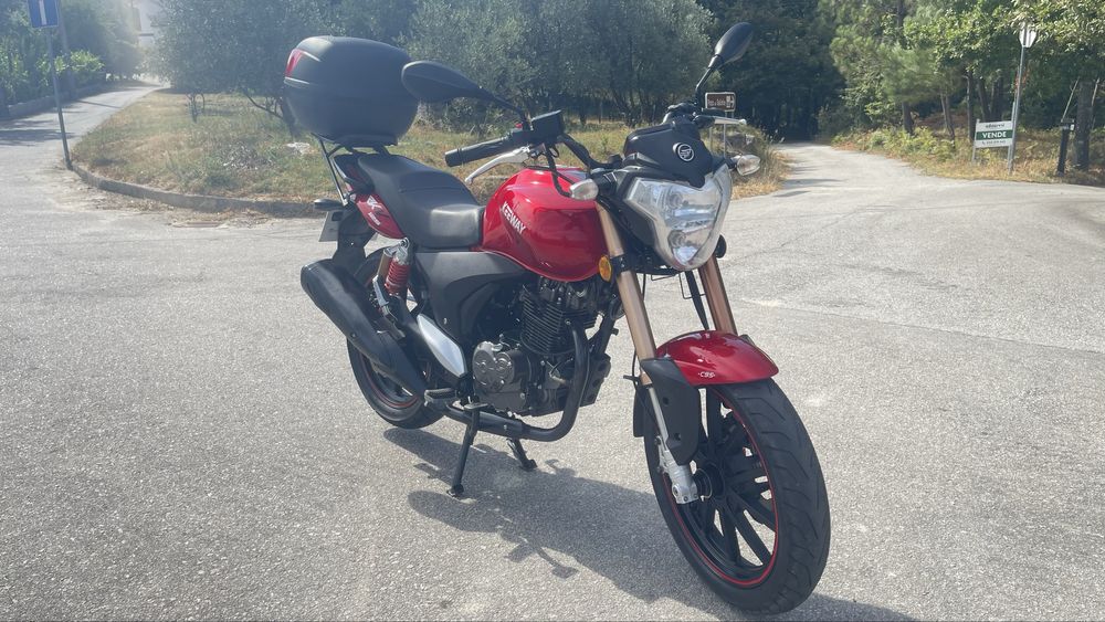 Keeway vrk 125.
