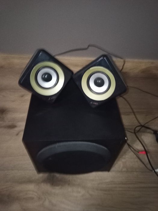 ТОРГ Мультимедія  F&D W330BT  торг.