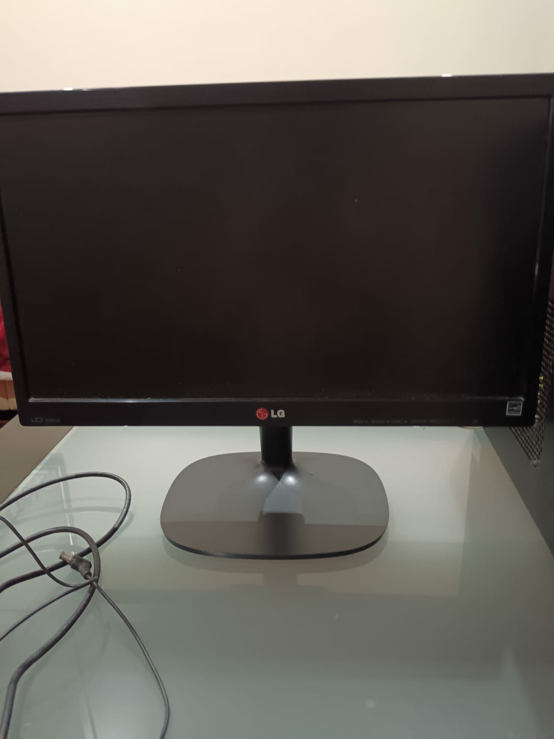 Monitor e torre asus