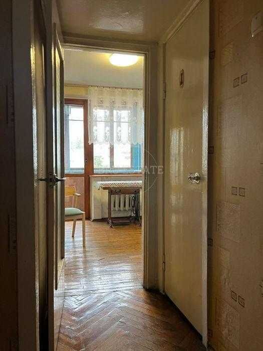 Продам 2 к вул.Жилянська 72  м.Університет