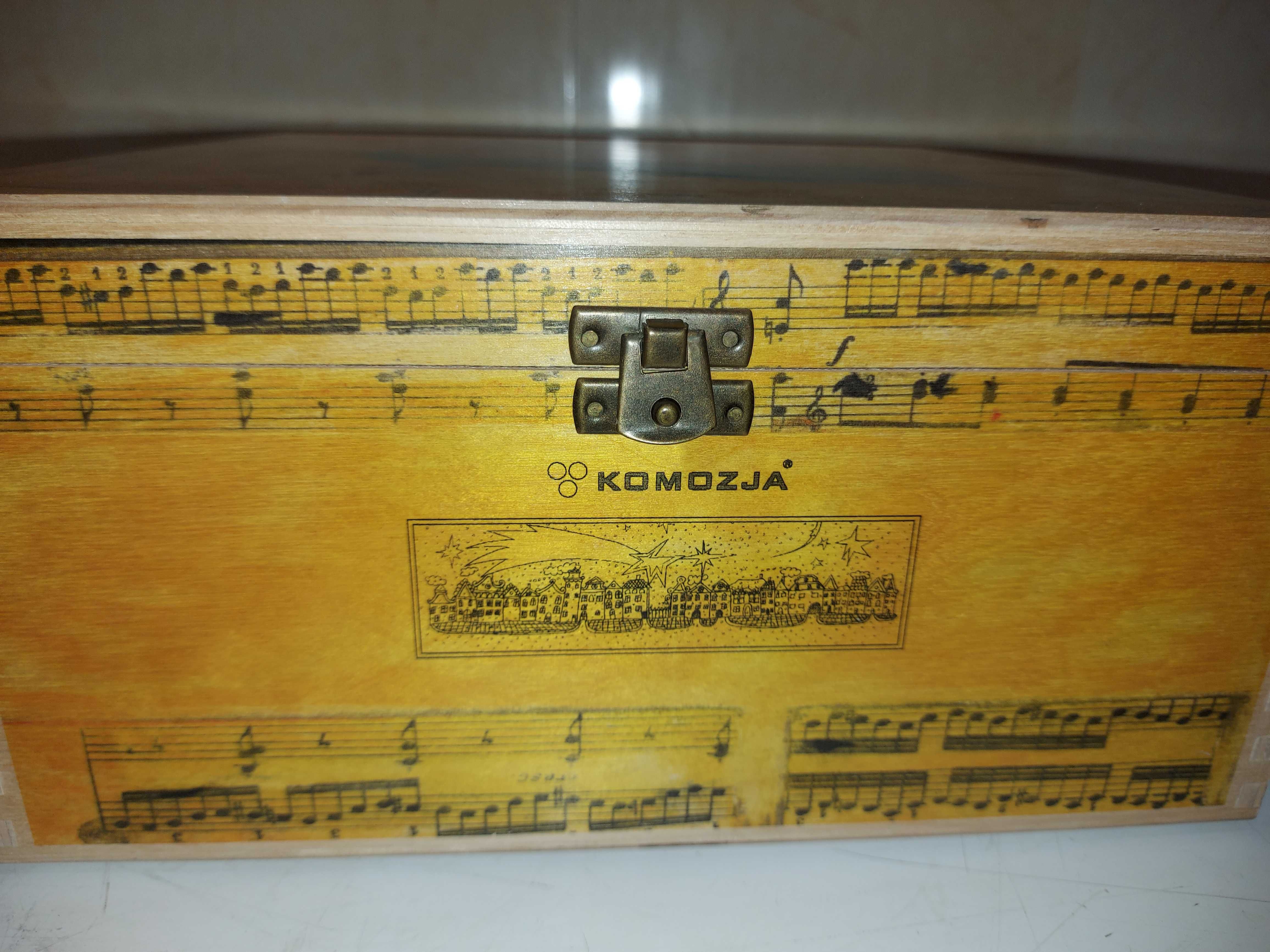 Продам очень редкие наборы ёлочных игрушек фирмы,,Komozja,,