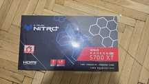 Pudełko Sapphire Nitro+ RX 5700 XT AMD Radeon – kompletne opakowanie
O