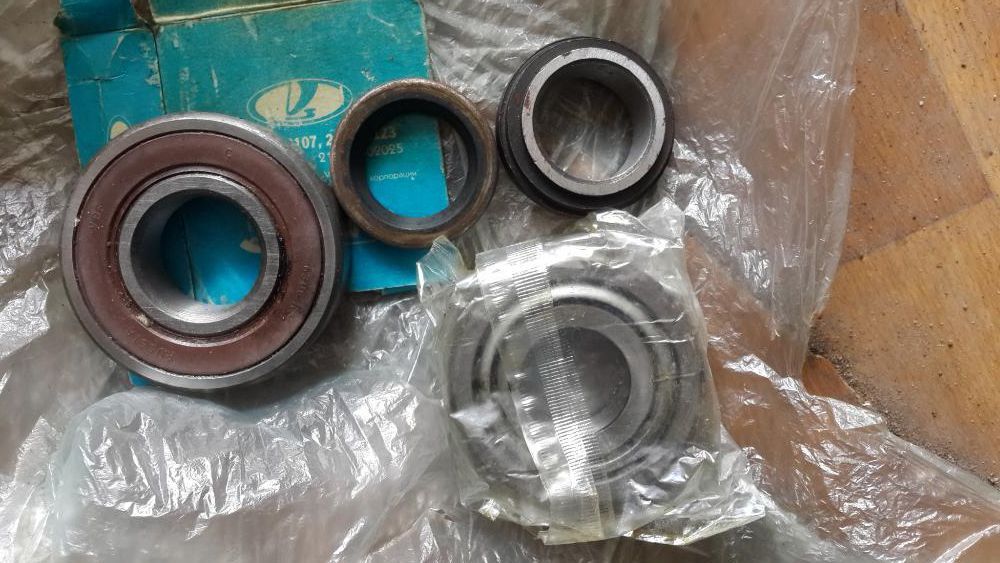 продам подшипники на мост 2104