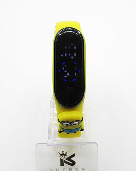 Zegarek dziecięcy żółty silikonowy pasek Minionki nowy prezent ZG114