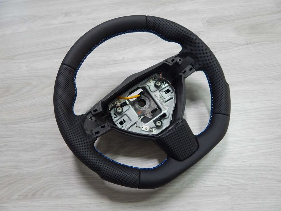 Opel Astra III H GTC Zafira B - kierownica skóra sport niebieska nić