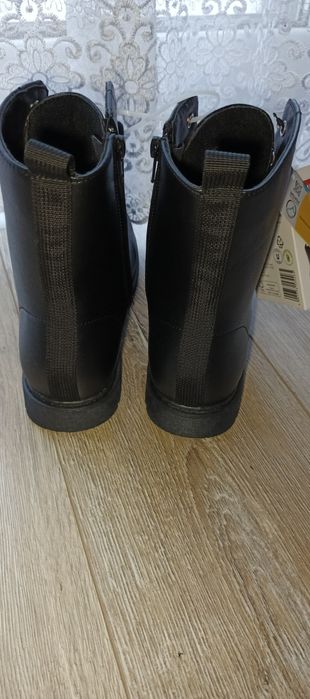 Nowe buty botki trapery damskie młodzieżowe 39 czarne