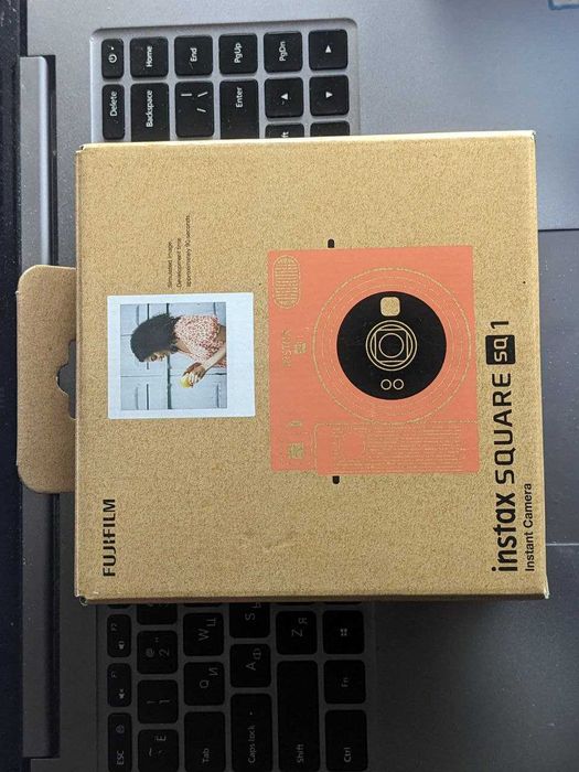 Fujifilm Instax Square SQ1 | Фотокамера миттєвого друку | Orange