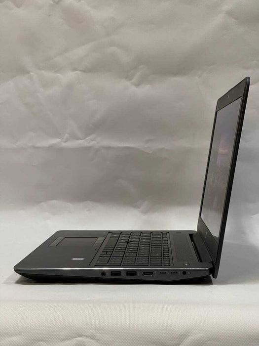 HP Zbook 15 G3 /15.6"/i7-6820HQ/12 GB RAM/SSD 250 GB/Quadro M2000M 4GB