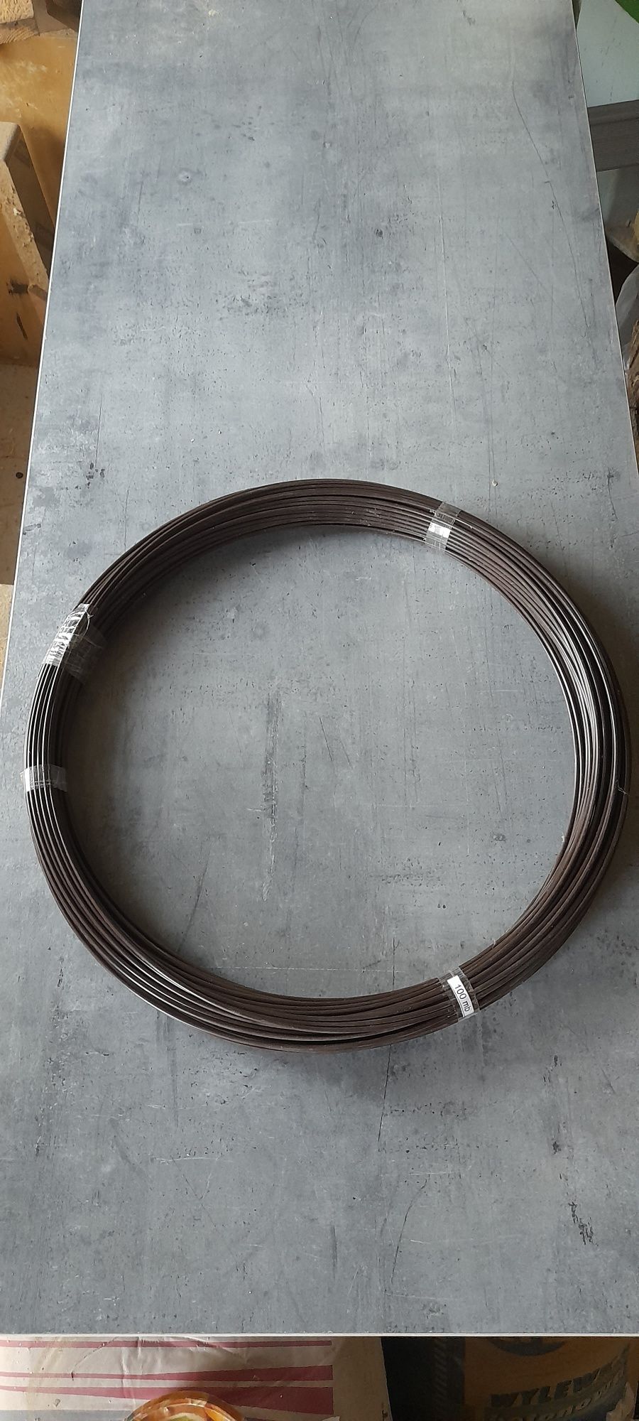 drut ocynkowany powlekany pcv naciągowy brązowy fi2,5/3,6 mm ral8017