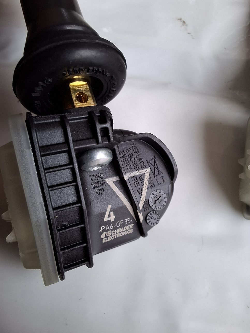 Czujniki ciśnienia Opel Astra J K Mokka Nowe TPMS Opel