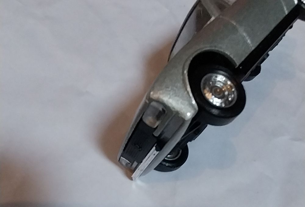 Miniatura da Solido Peugeot 504 em escala 1/43