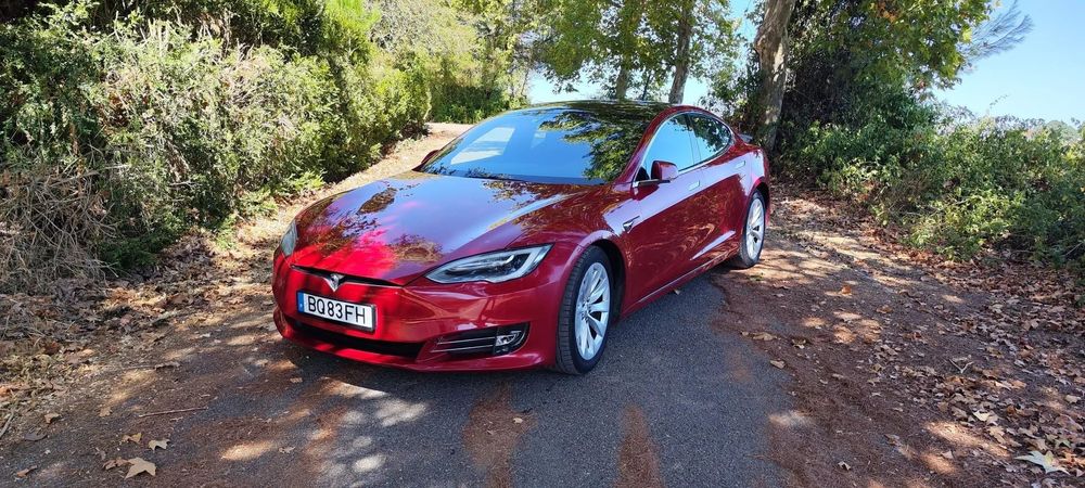 Tesla Model S Long Range