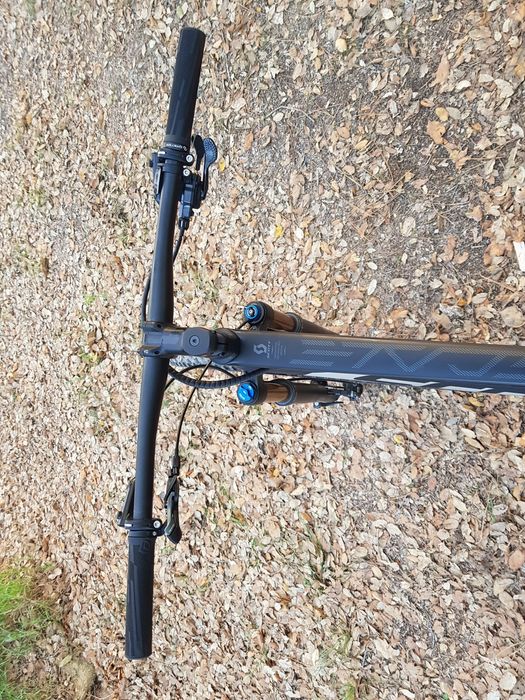 Bicicleta Scott scale 700