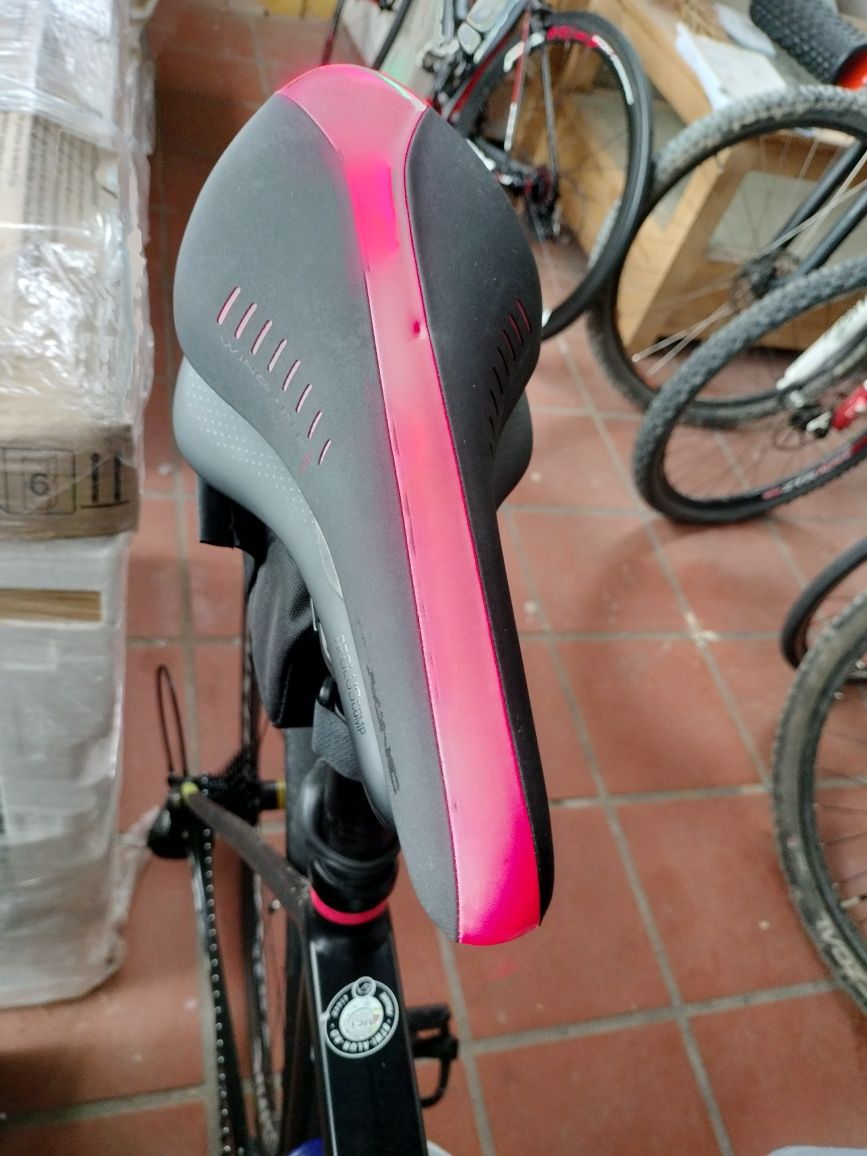 Selim bike  estrada