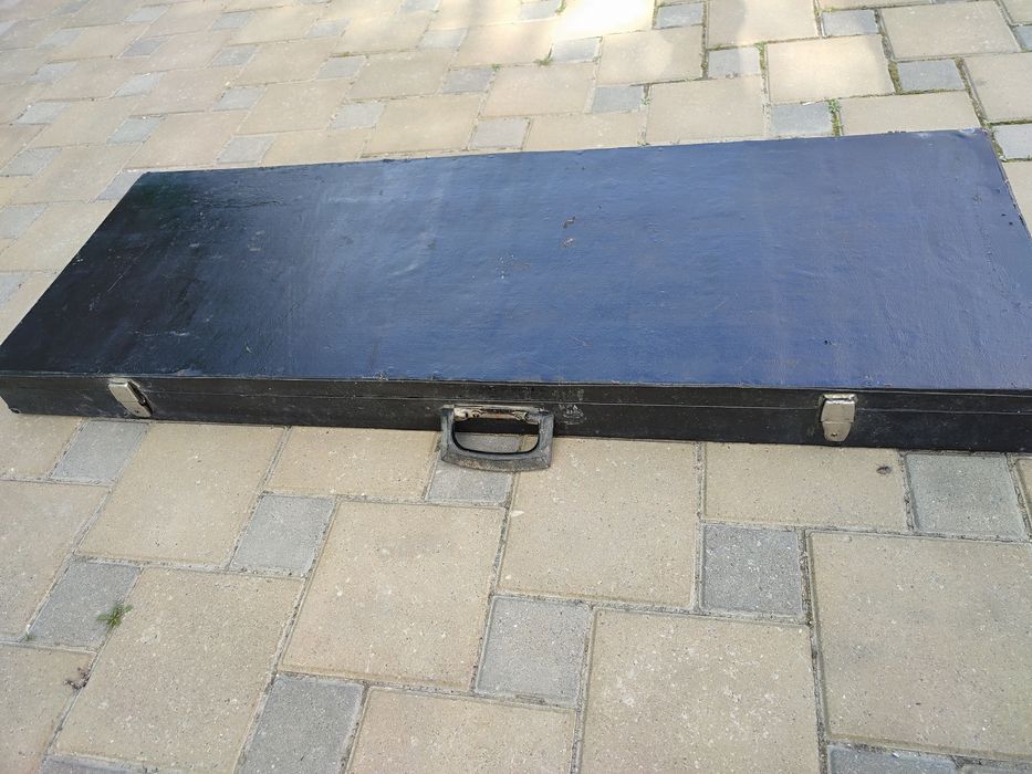 Кейс, кофер, футляр для бас гитари