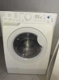 Indesit PWC 8128 W Máquina de lavar roupa