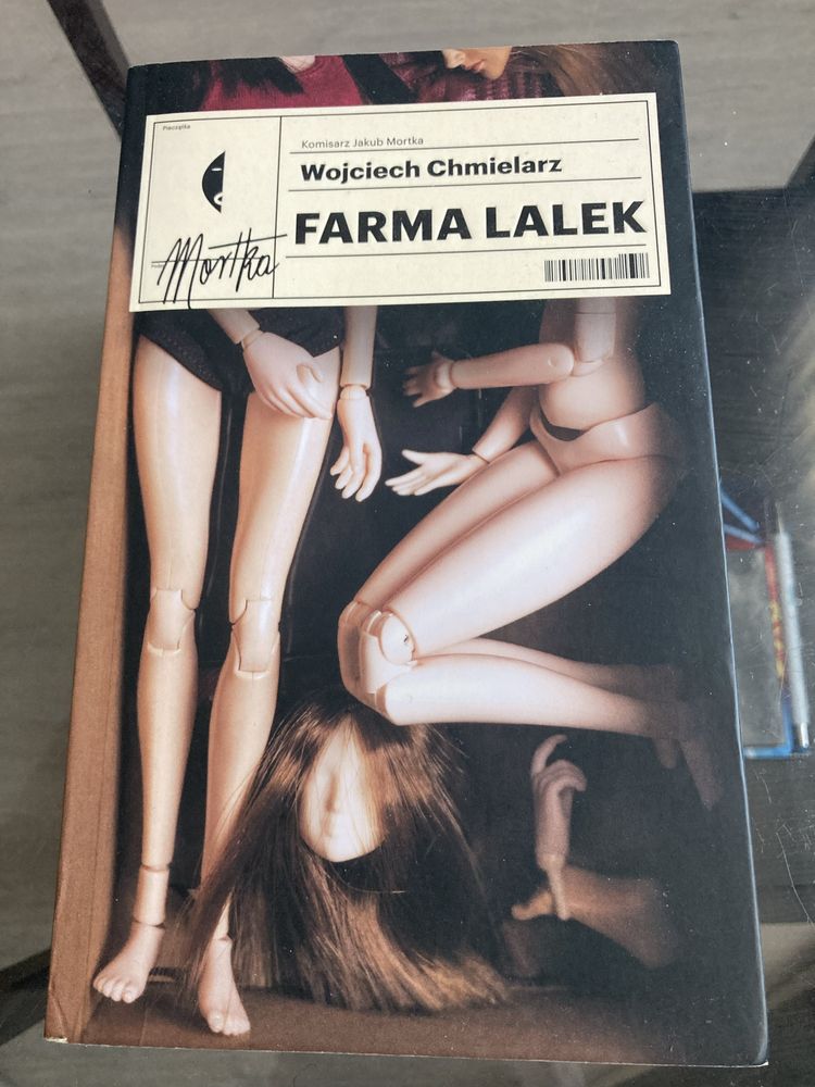 Książka: Farma Lalek, autorstwa Wojciecha Chmielarza