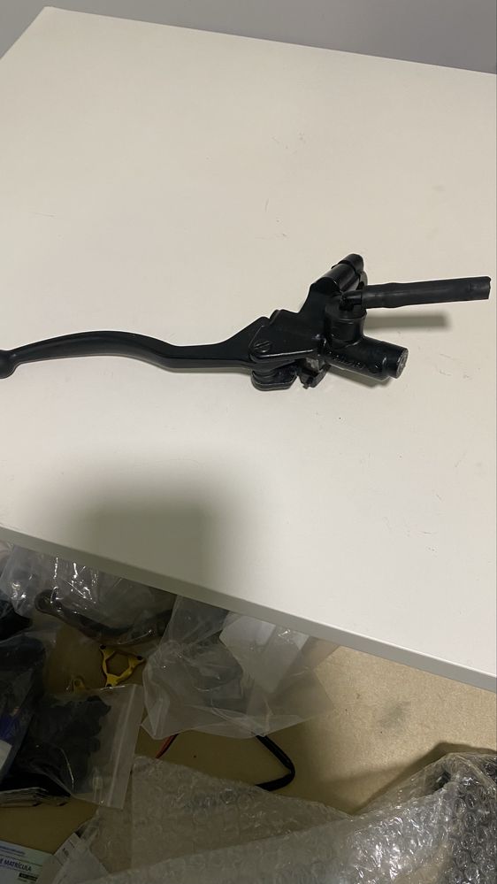 Yamaha r1/r6 carnagens e bomba de travao r6