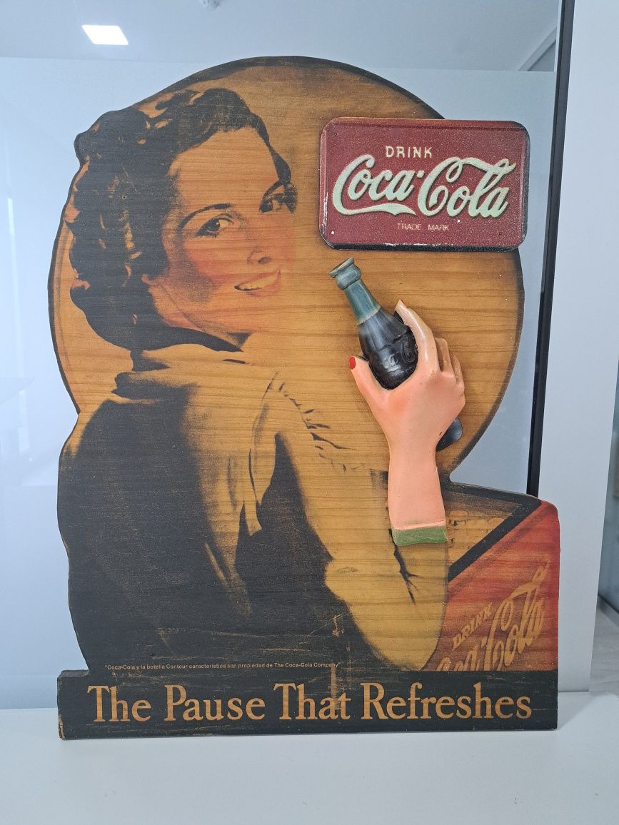 Publicidade Coca-Cola vintage em madeira