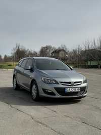 Opel Astra J 2012 rest )