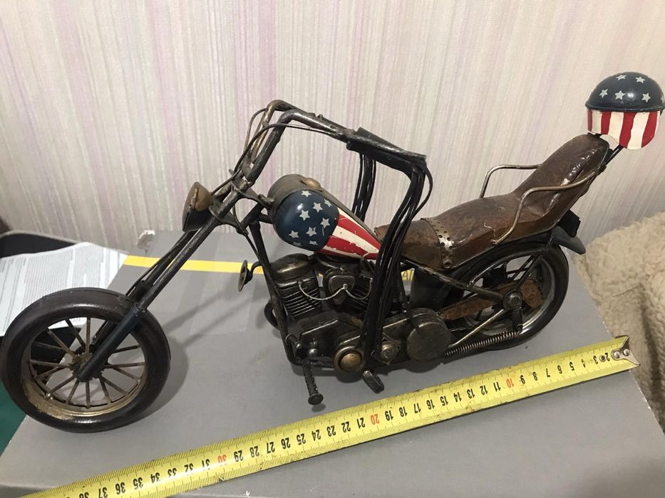 Колекційна модель байка Harley Davidson Капітан Америка