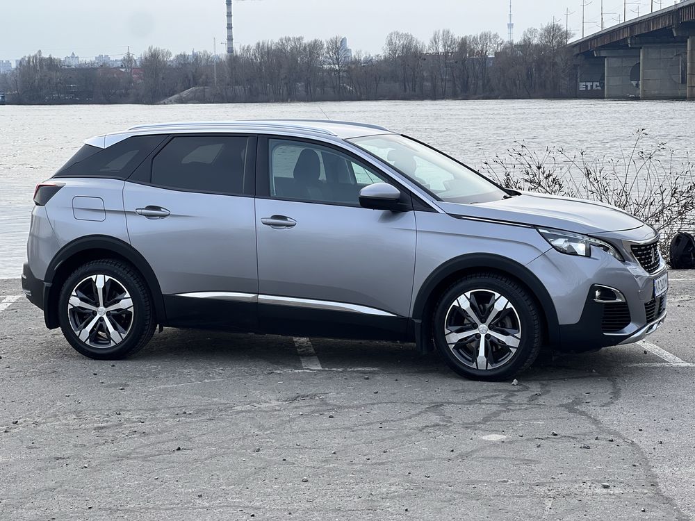 Peugeot 3008 Official