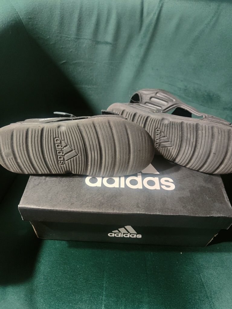 Sandałki Adidas  dla chłopca roz.32