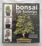 Livro Bonsai: Life Histories de Martin Treasure com Capa dura.