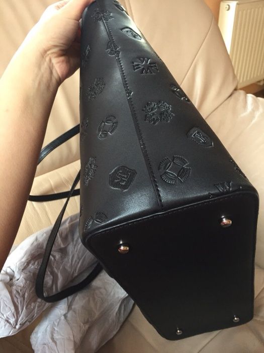 Czarna torebka shopper Wittchen monogram, torba skórzana logowana LV