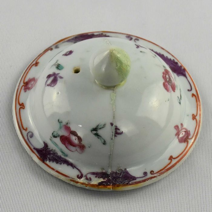 Bule Porcelana da China, decorado com flores, Qianlong, séc. XVIII