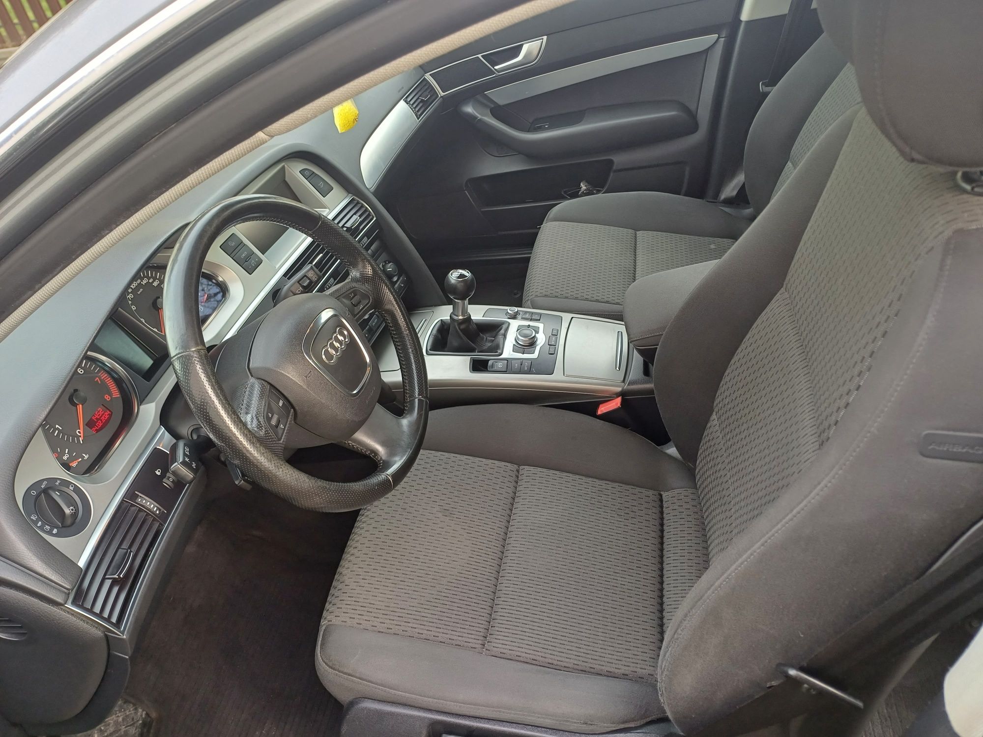 AudiA6C62008 benzyna