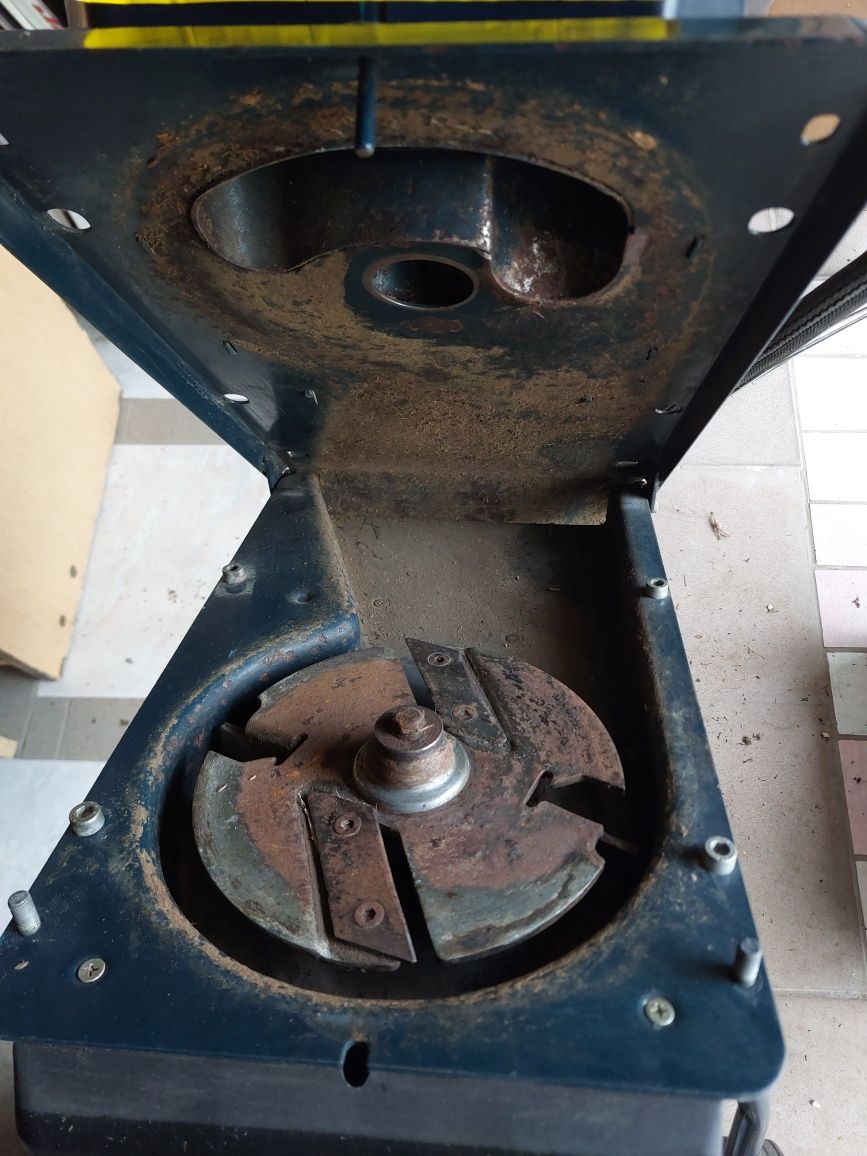 Rozdrabniarka do gałęzi ROYAL Einhell  Ech 2200 F