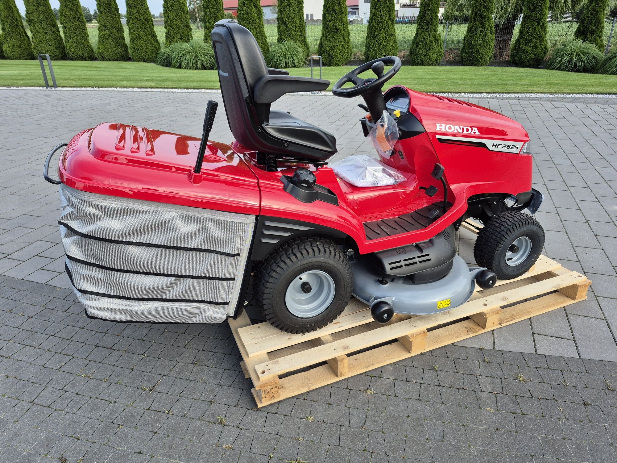 Nowa honda HF 2625 kosiarka traktorek