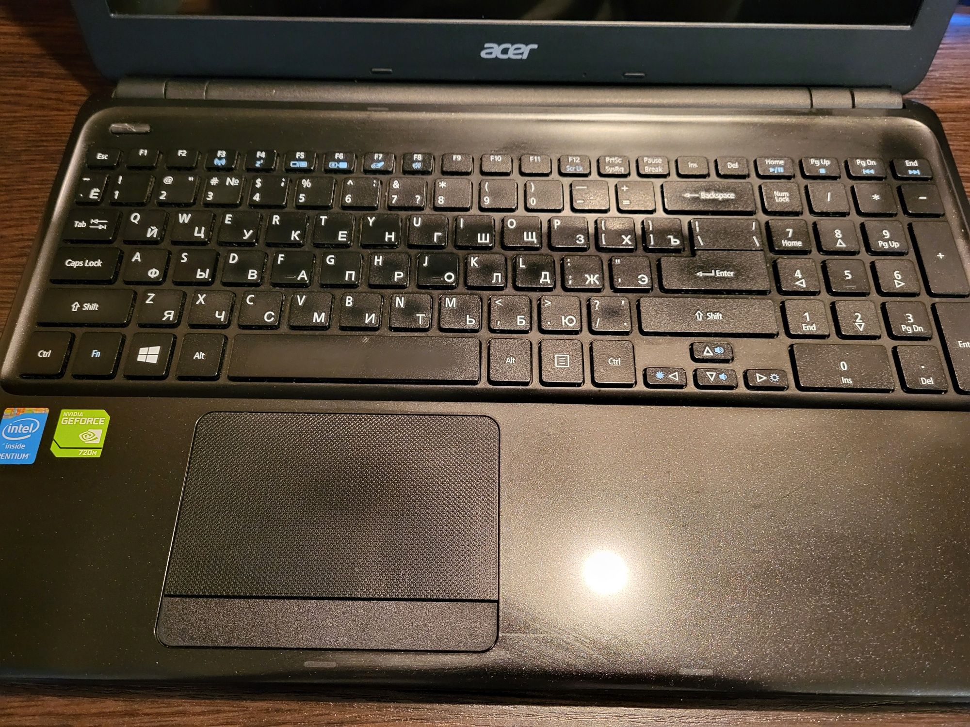 Ноутбук Acer Aspire E1-530G