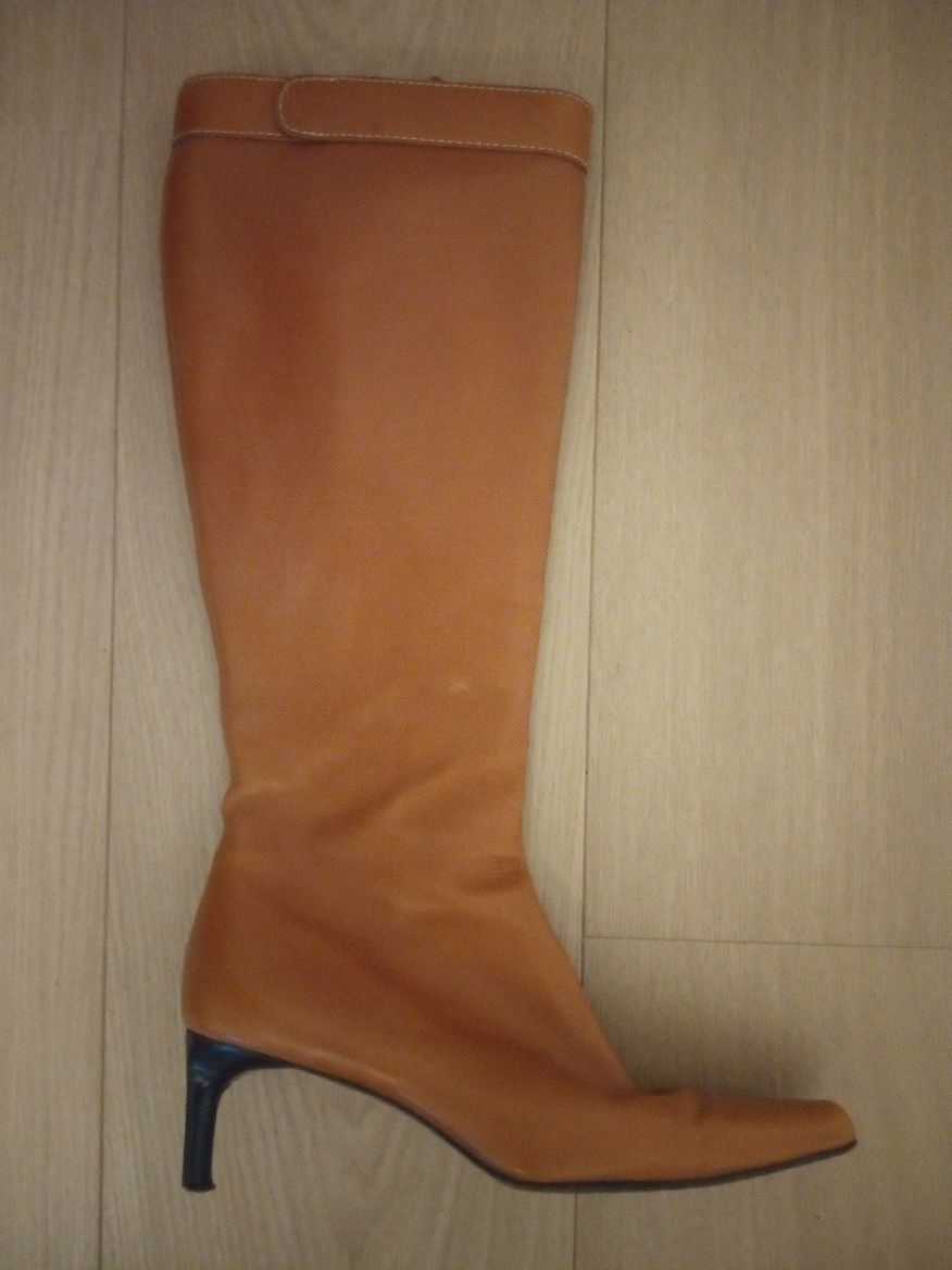 Włoskie buty damskie na obcasie, kozaki Ralph Lauren, roz. 39