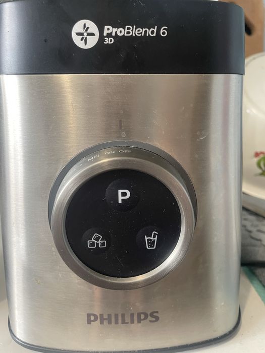 Продам Блендер PHILIPS на 1400W,