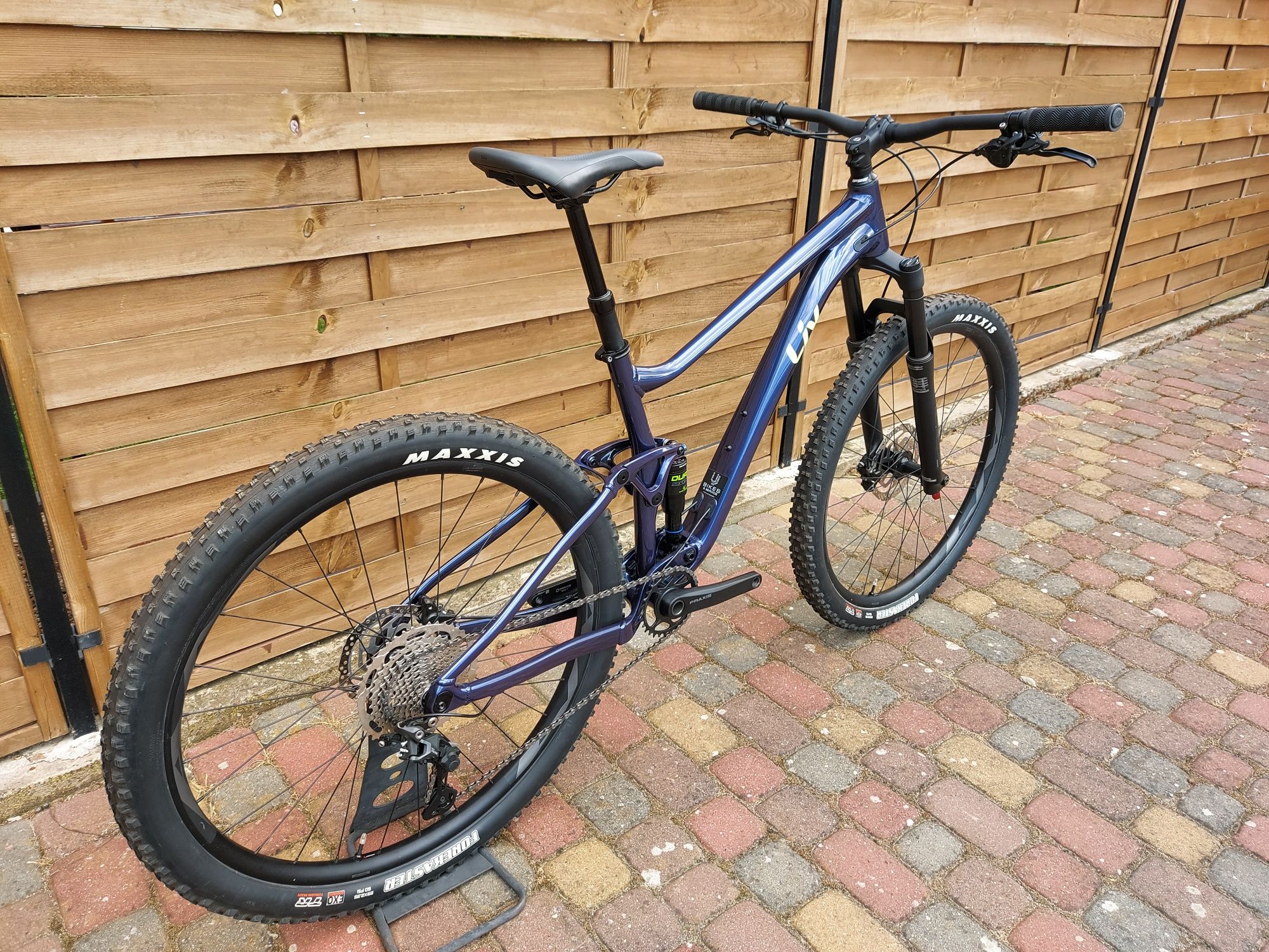 Full 29 Liv Embolden 2 Rozmiar L / 17.3" 2023