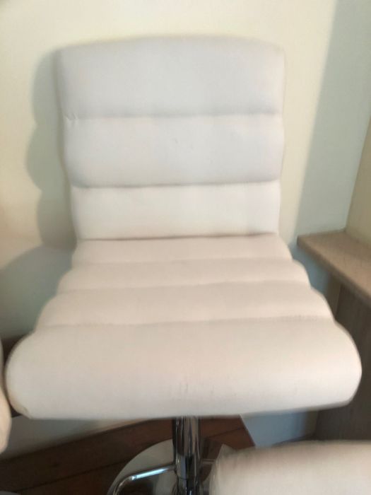 Conjunto de 4 Bancos Ajustáveis ou de Cabeleireiro