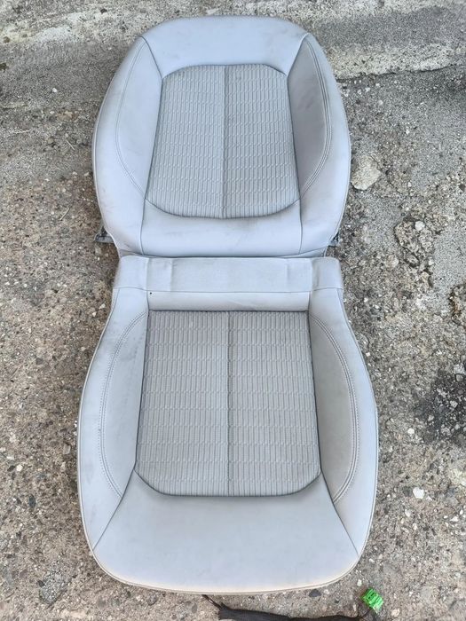 AUDI A3 8V FOTEL LEWY PRAWY PÓŁSKÓRA SZARY IGŁA