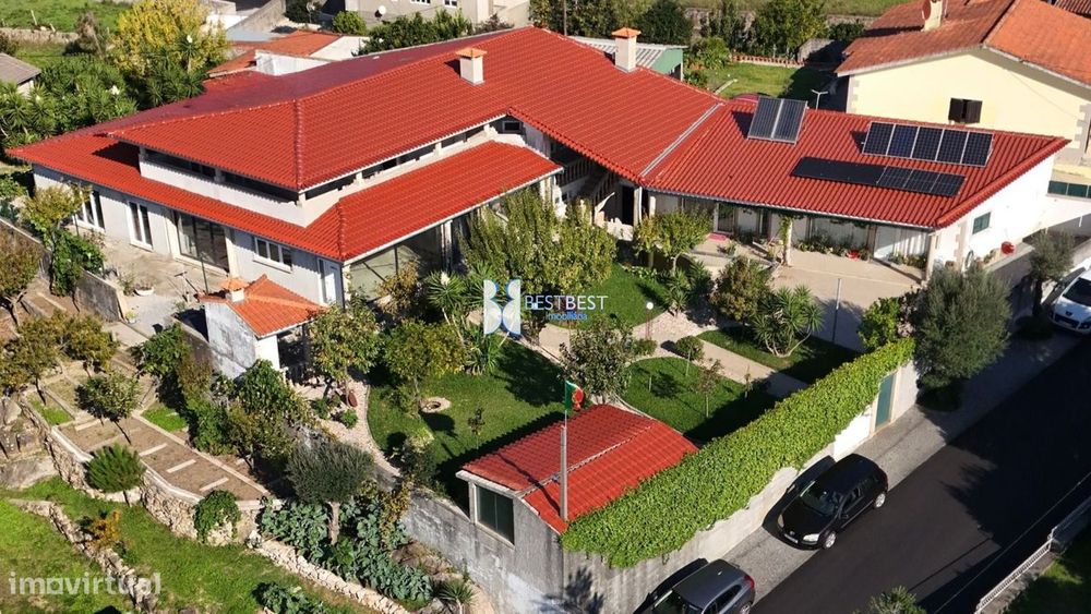 Moradia Independente T9 Com Terreno A 10 Mins Praia,Esposende