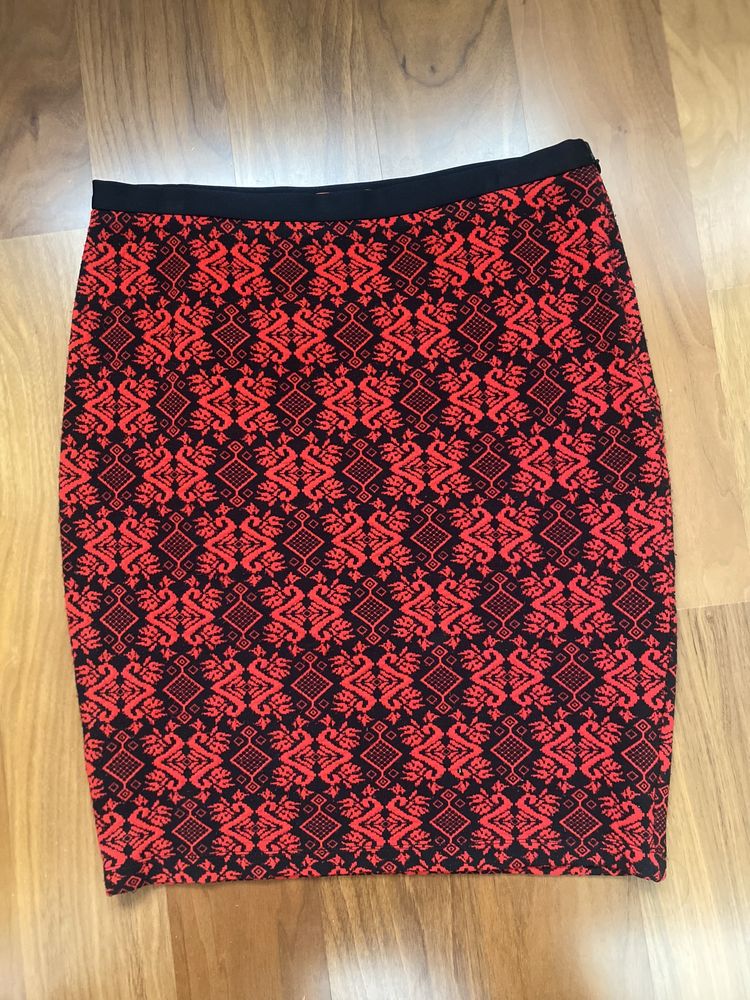 Saia muito elegante da marca Ana Sousa