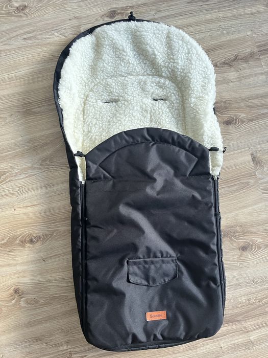 Wełniany śpiworek do wózka
