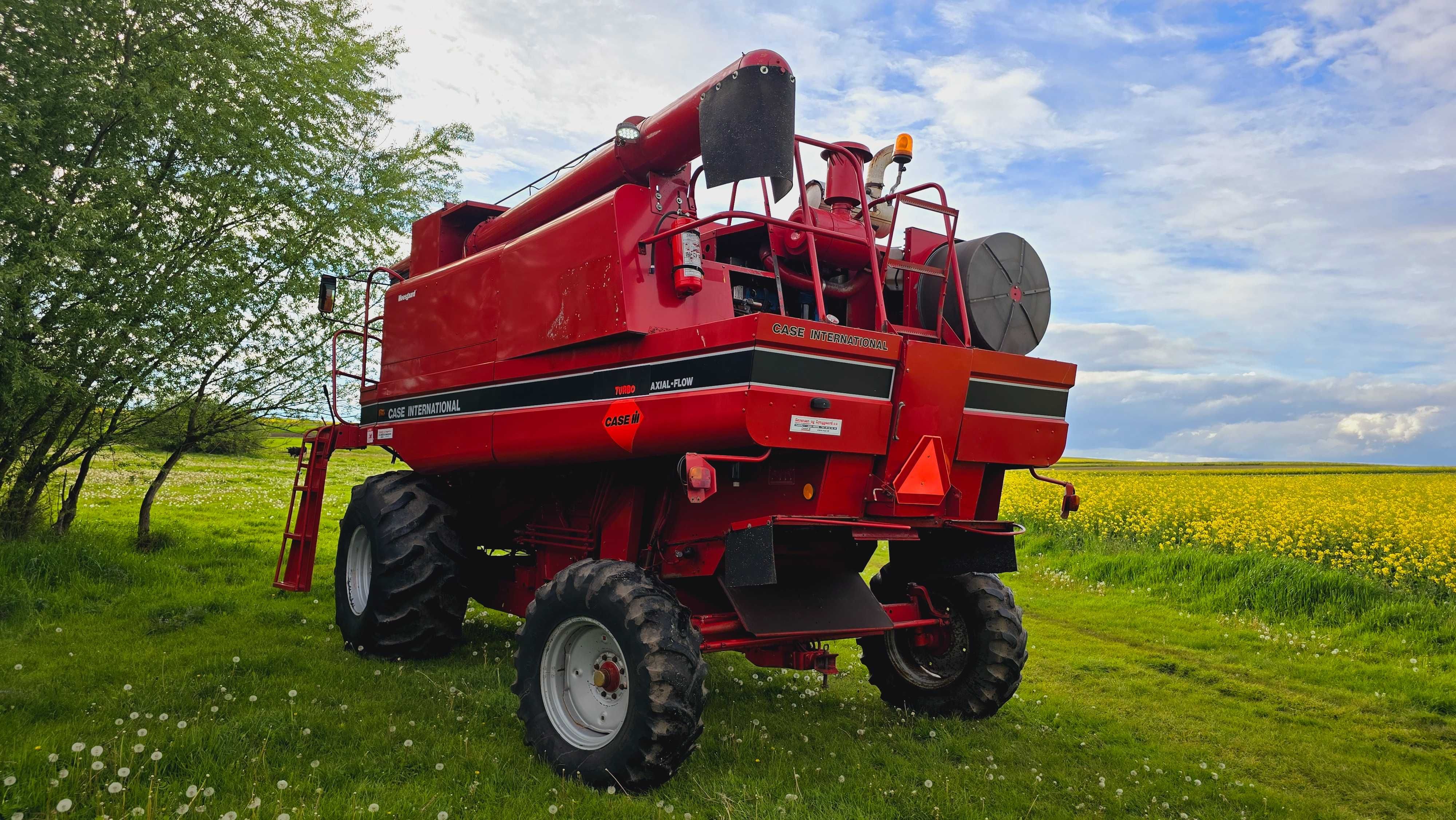 Комбайн кейс 1660Е 1993рік з жаткою 5м