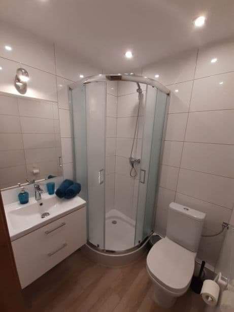 Pokój w mieszkaniu dla studentów SUM