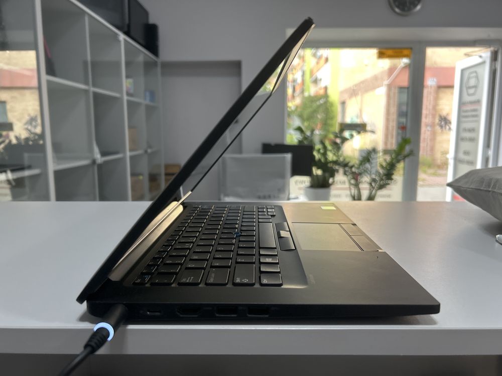 Laptop Poleasingowy DELL 7480 z i5-6300 2,4GHz/SSD 256GB/16GB DDR4/14"