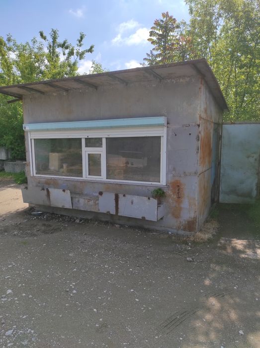 Продам торговый ларек.