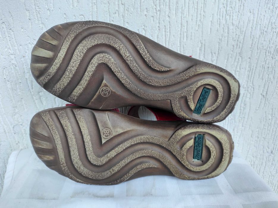 Брендовие,кожанние босоножки Josef Seibel р.38