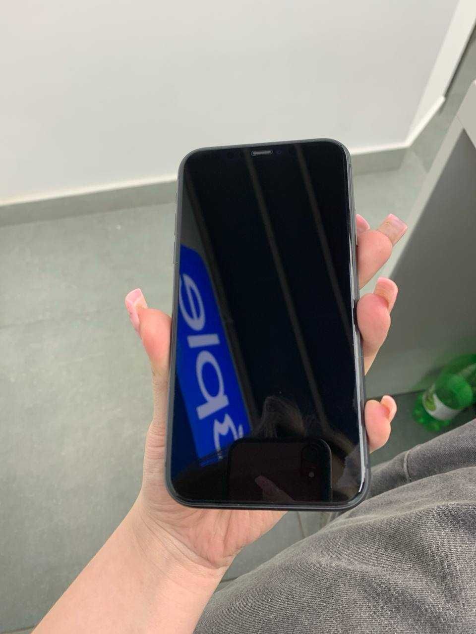 Б/У iPhone 11 64GB Black - Розтермінування