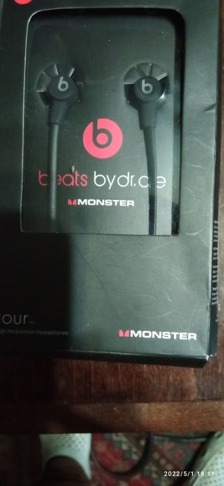 Наушники проводные Монстр.