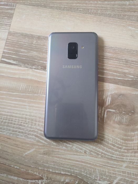 Продам Samsung Galaxy A8 (2018)